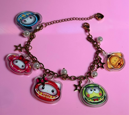 Hell0 kitty Duruma doll charm bracelet