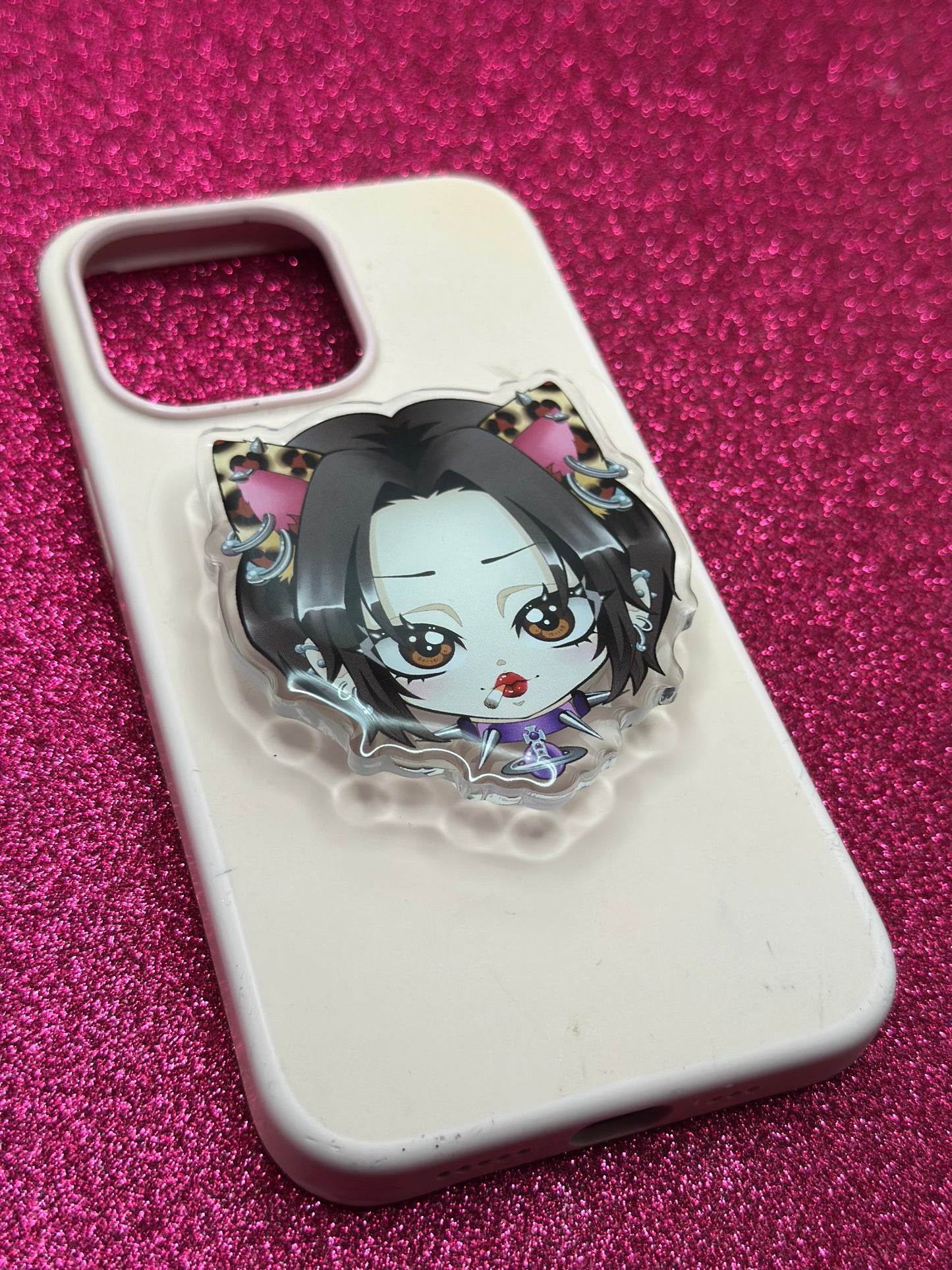 Cat Eyed Queen Nana Phone Grip